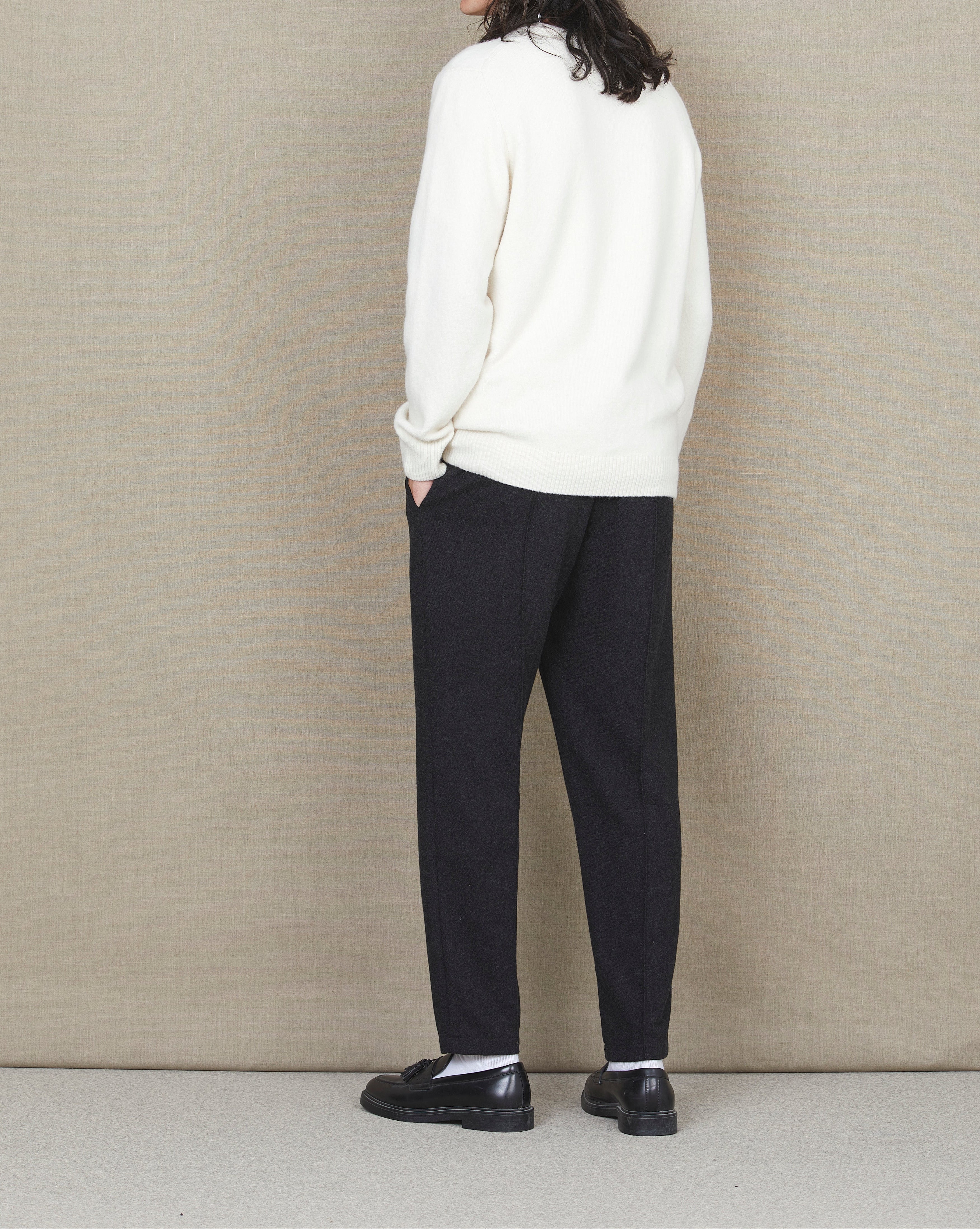 WHITE CITY WOOL SWEATER