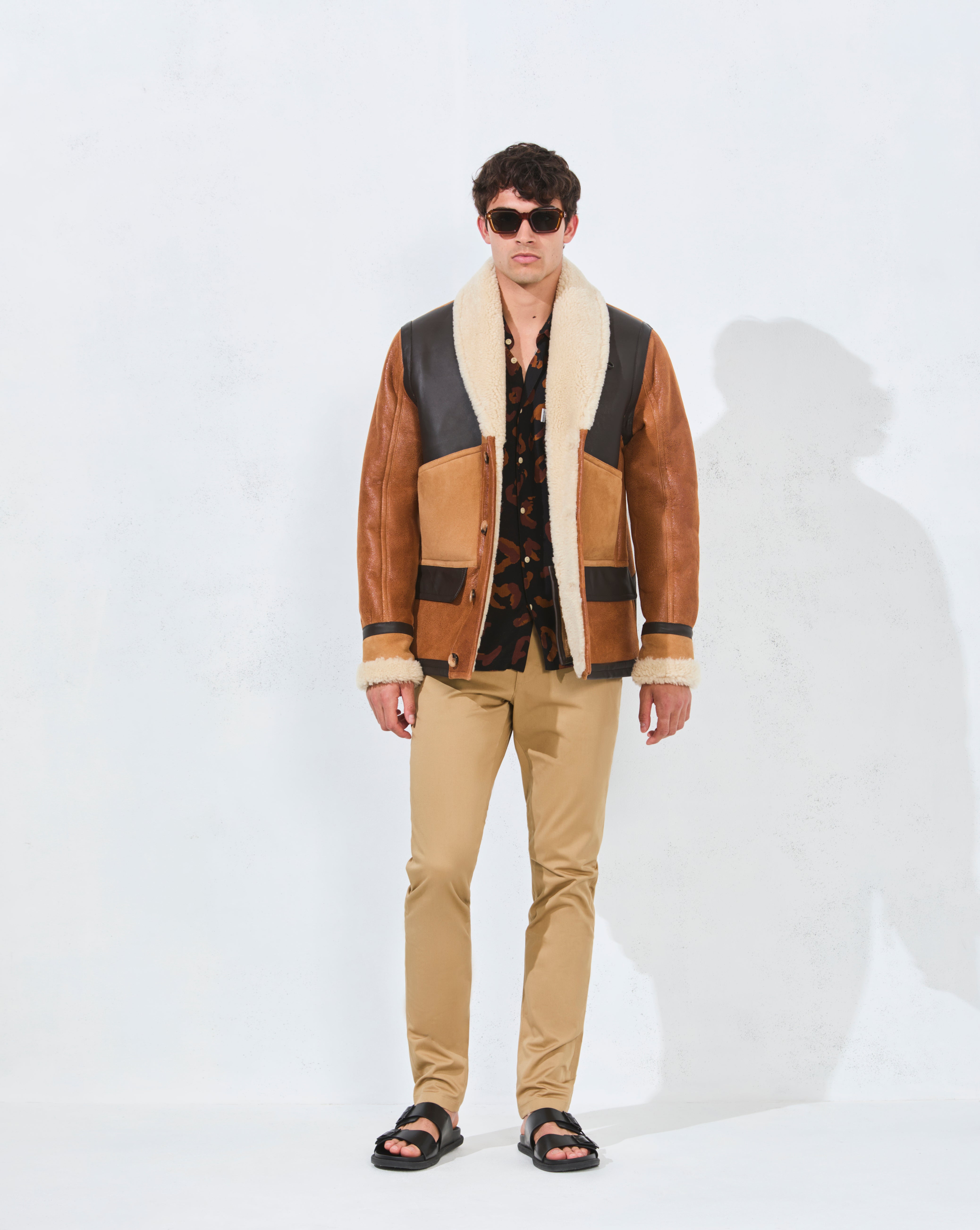 BROWN WOOL SKIN