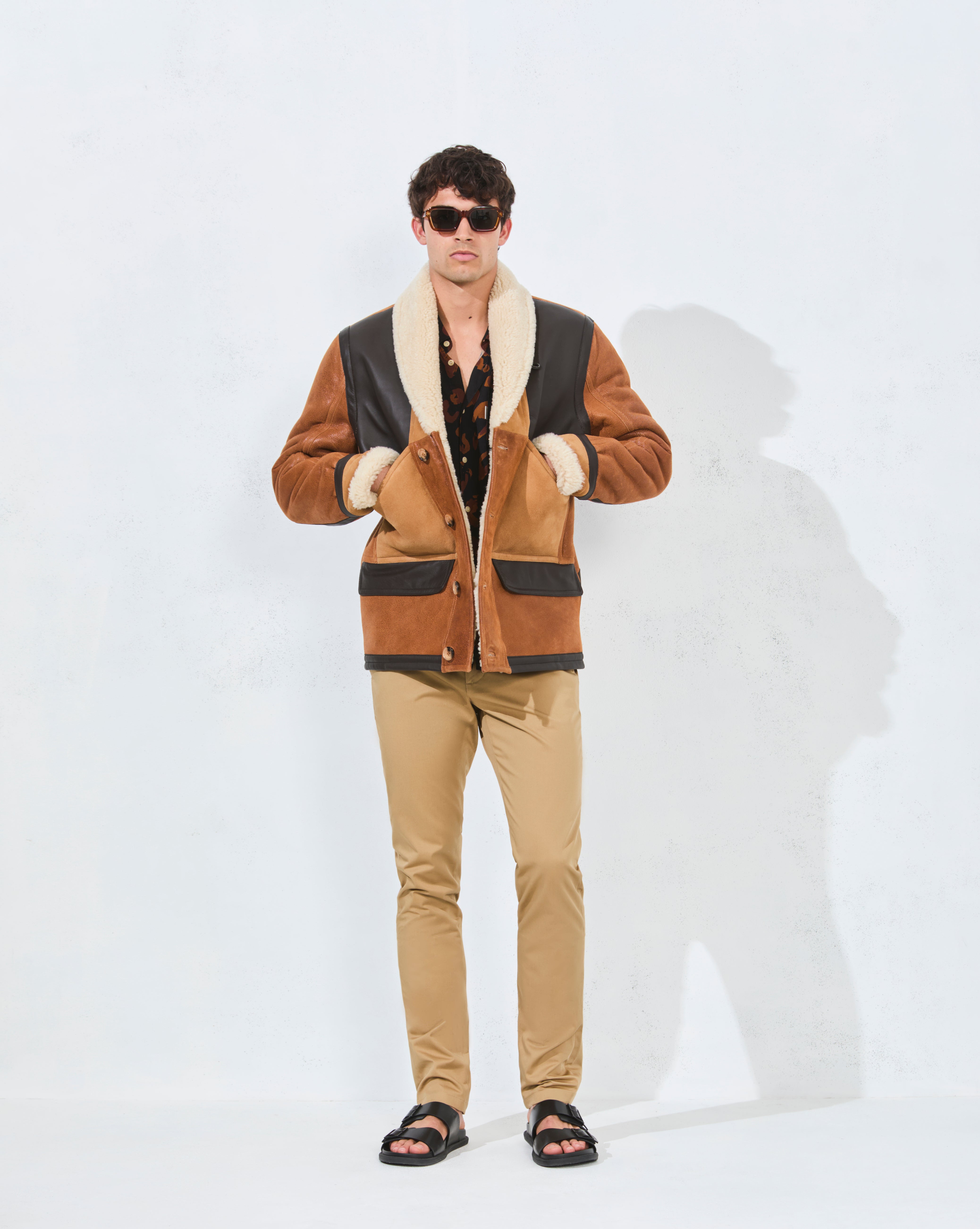 BROWN WOOL SKIN