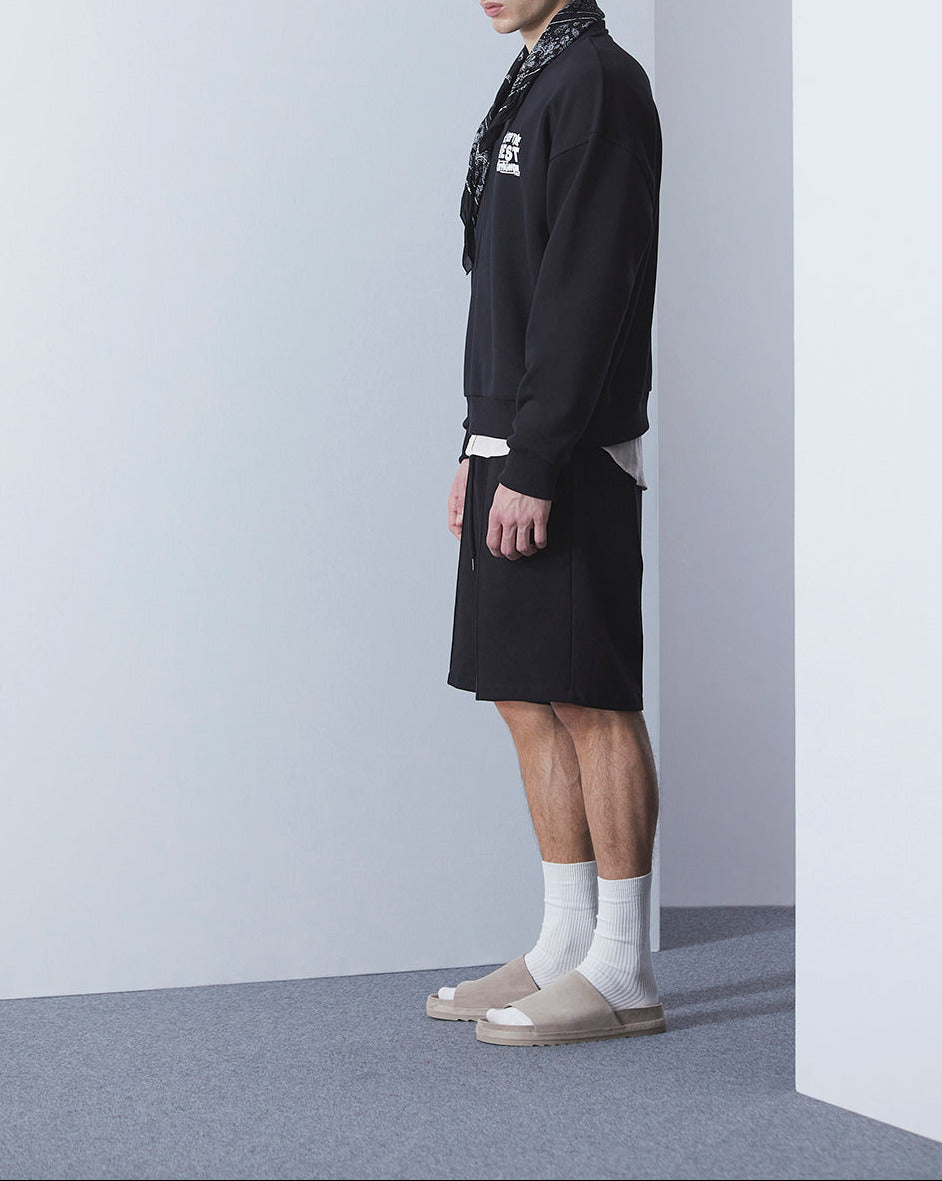 BLACK OVERSIZED SWEATSHIRT